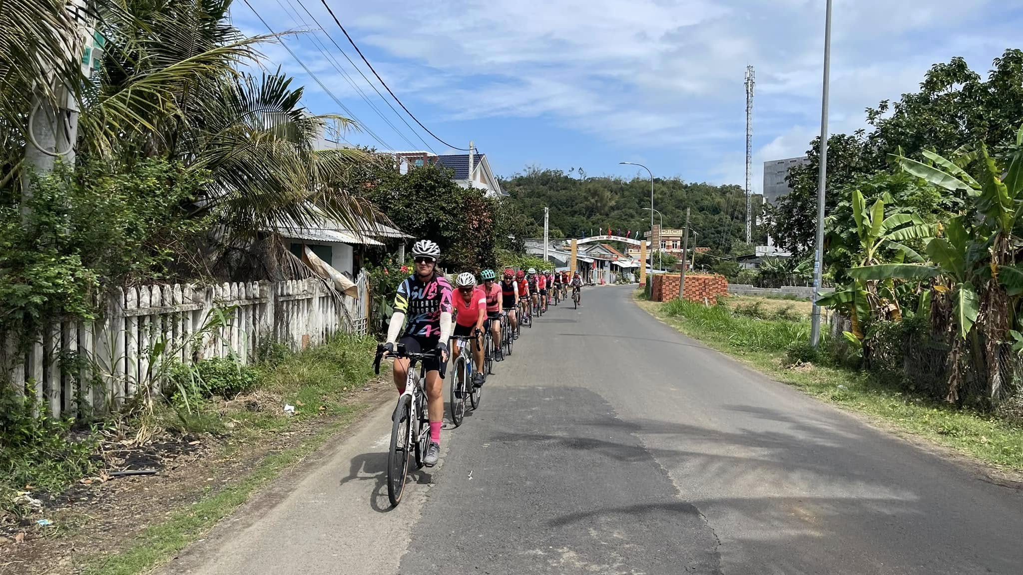 9 Days Hanoi Cycle to Hoian Along the Coastlines